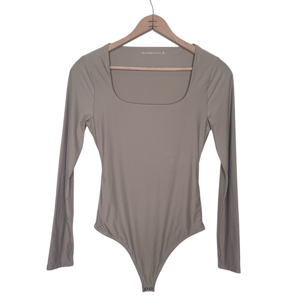 Abercrombie Soft Matte Seamless Long-Sleeve Squareneck Bodysuit Taupe Size Small